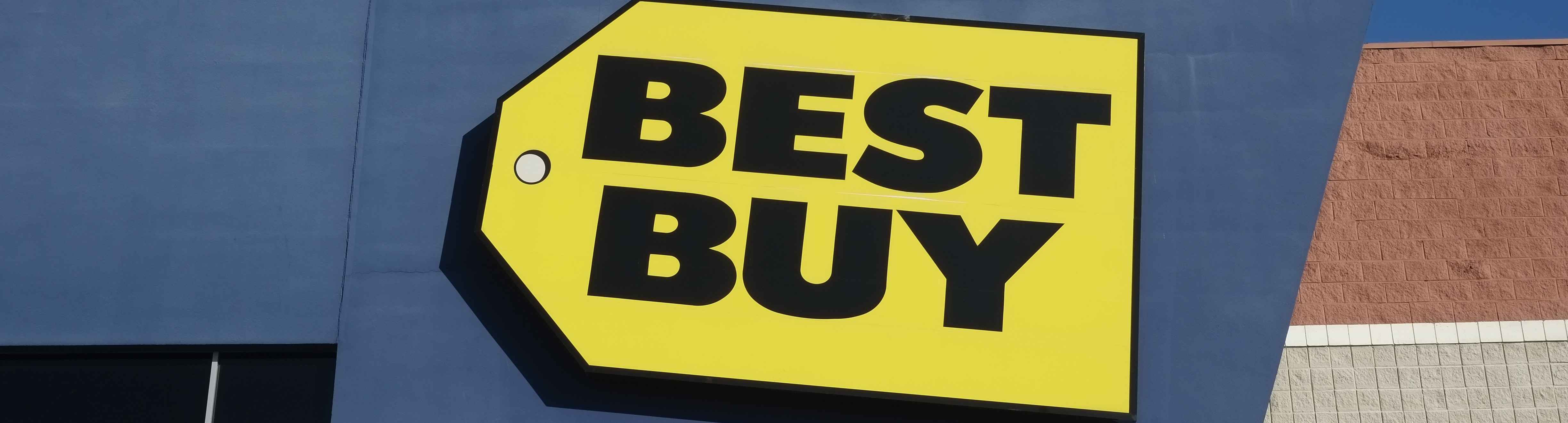 Best Buy sign