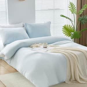WhatsBedding 3-Piece Duvet Queen Cover Set: $9.90 w/ Prime