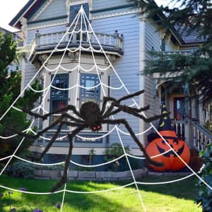 200" Halloween Spider Web w/ 59" Giant Spider: $12