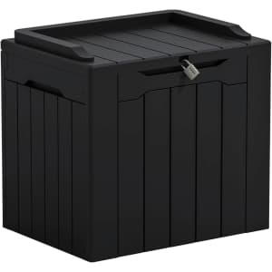 Greesum 31 Gallon Resin Deck Box: $30