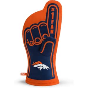 YouTheFan NFL Number 1 Oven Mitt: $6