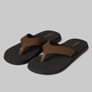 32 Degrees Men's Casual Comfort Flip Flops: $9