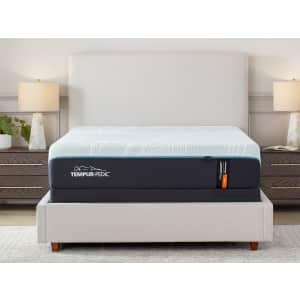 Tempur-Pedic Mattress Black Friday Deals at Mattress Firm: Up to $500 off + $300 instant gift + Calm trial