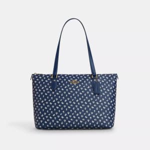 Coach Outlet Deals: Up to 70% Off Coach Outlet Deals: Up to 70% Off