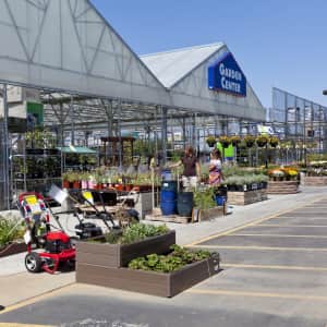 How To Save With Lowes' 5 For $10 Mulch Sale