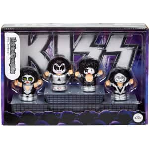 Fisher-Price Little People Kiss Figures for $13 Fisher-Price Little People Kiss Figures for $13