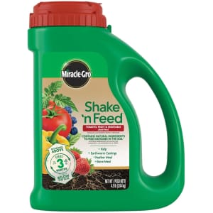Miracle-Gro Shake 'N Feed Tomato, Fruit, & Vegetable Feed 4.5-lb. Jug for $17