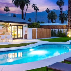 Palm Springs Hotels at Travelzoo: from $112/nt