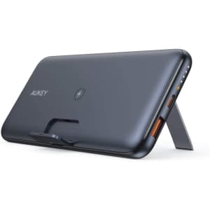 Aukey Wireless 10,000mAh USB-C Power Bank for $18 Aukey Wireless 10,000mAh USB-C Power Bank for $18