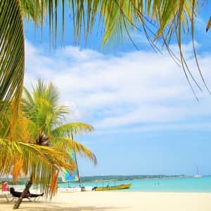 Jamaica Flight & Hotel Vacation Packages at Travelzoo: From $448/person
