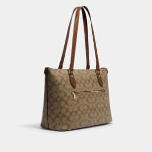 Coach Outlet Top Deals: Up to 70% off