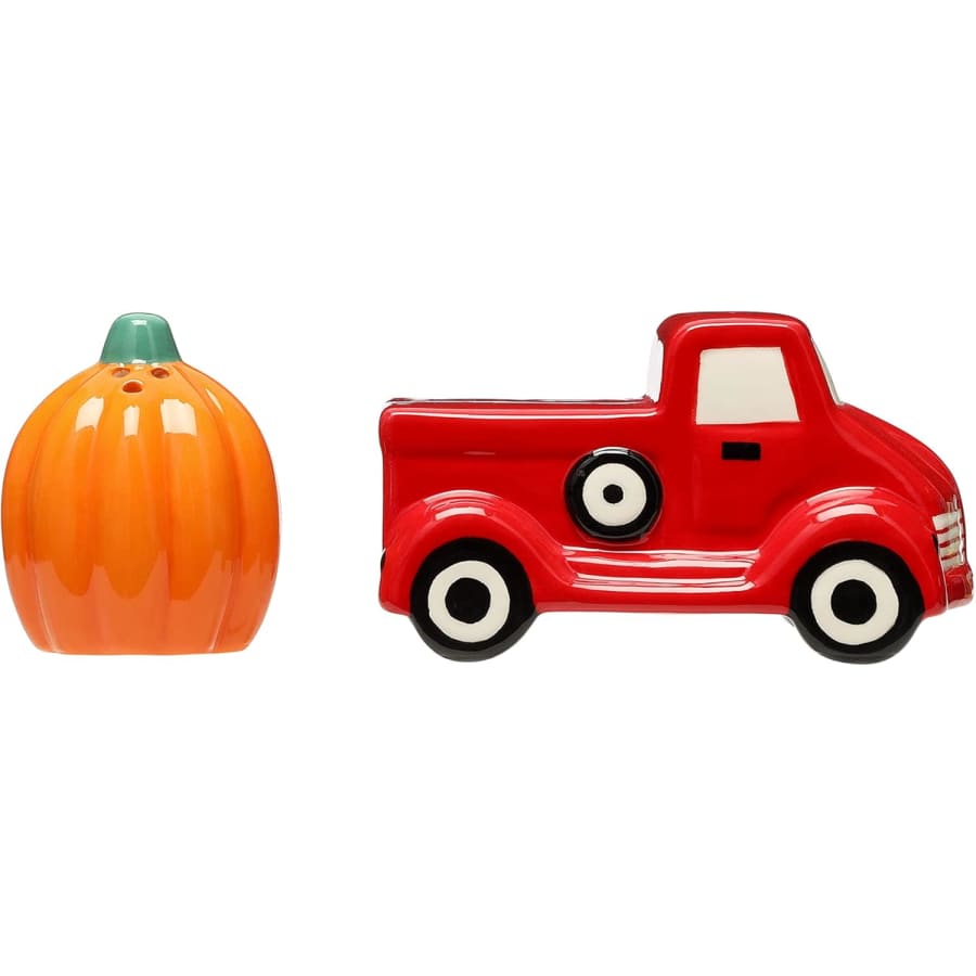 Pearhead Salt & Pepper Shakers: $6.50