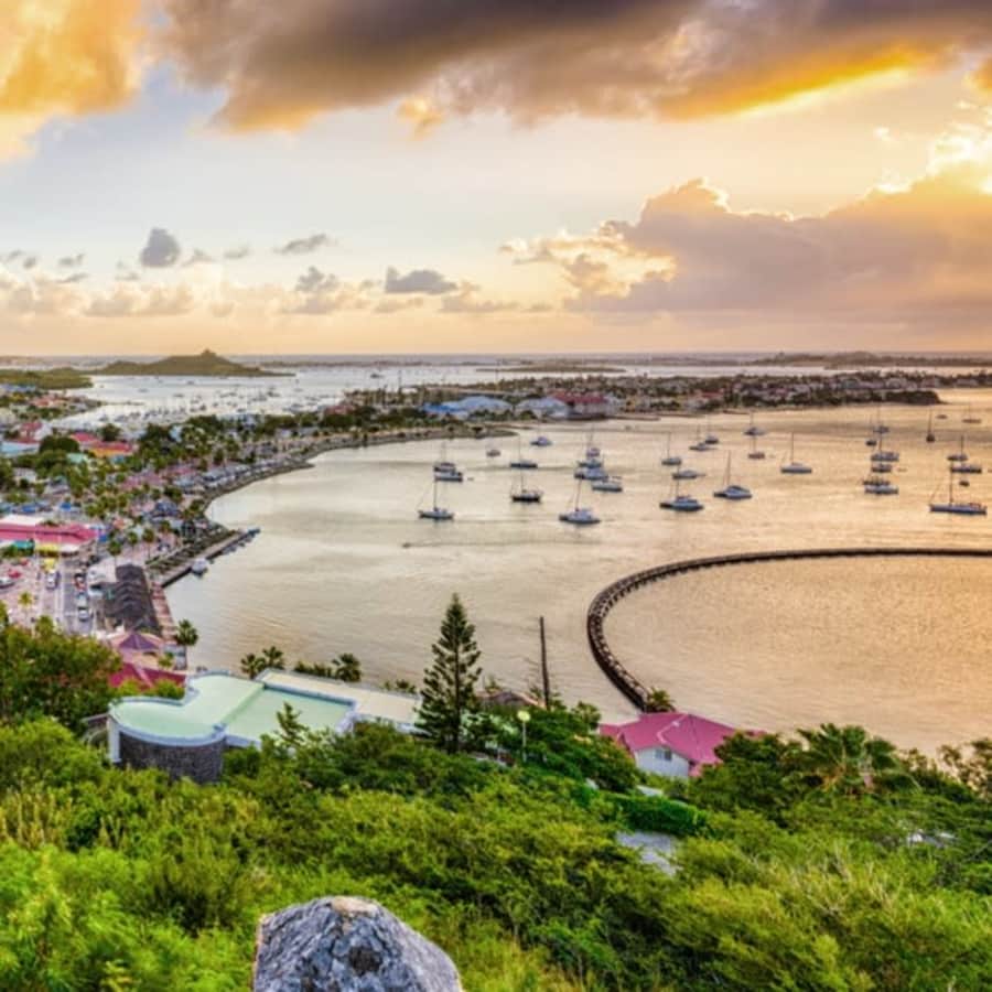 Oceania 10-Night Eastern Caribbean Christmas Cruise: From $5,100 for 2