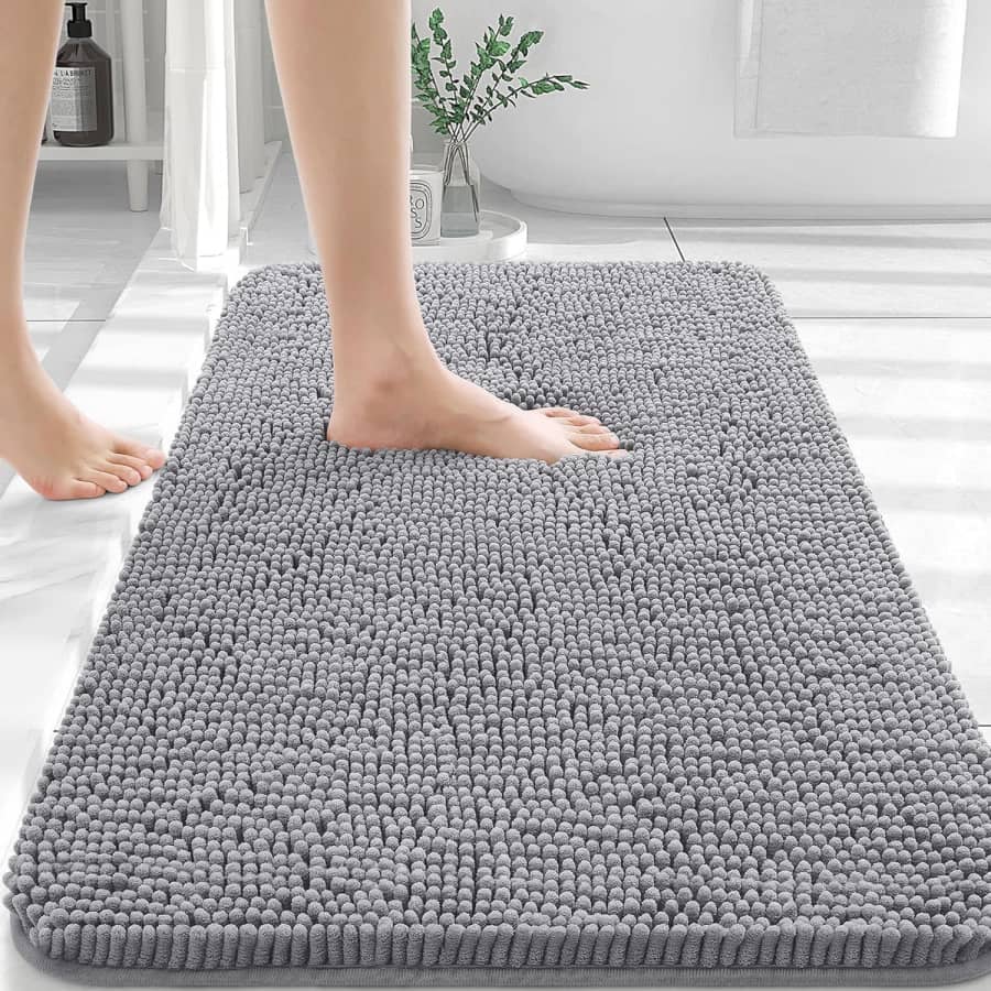 Olanly 30" x 20" Bathroom Rug: $8.46