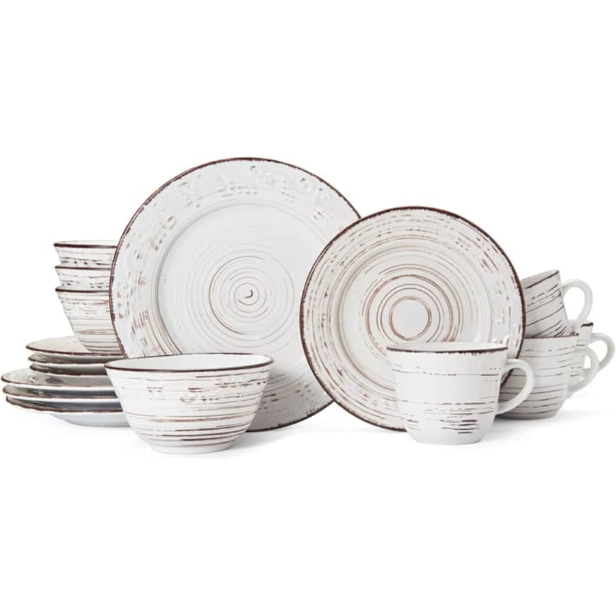 Pfaltzgraff 16-Piece Dinnerware Set: $40