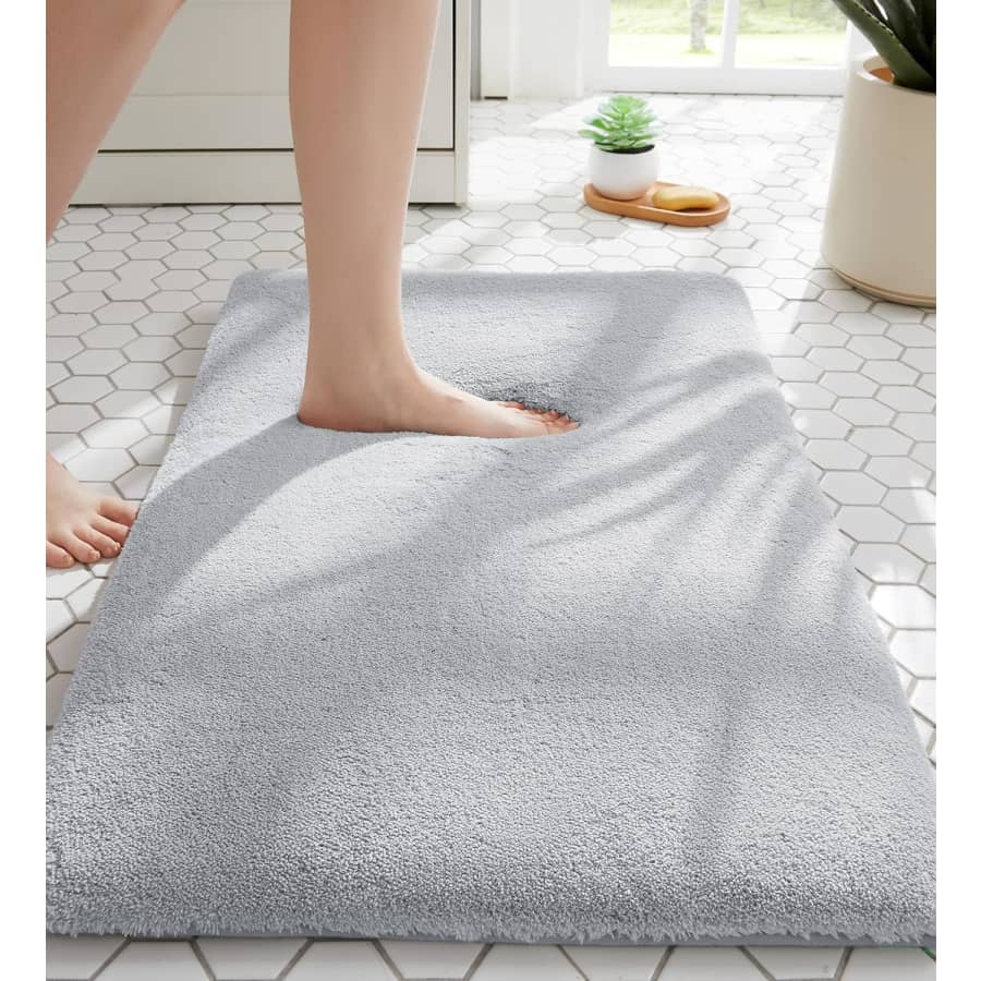 24x17 Thick Elastic Foam Bath Mat: $5.99