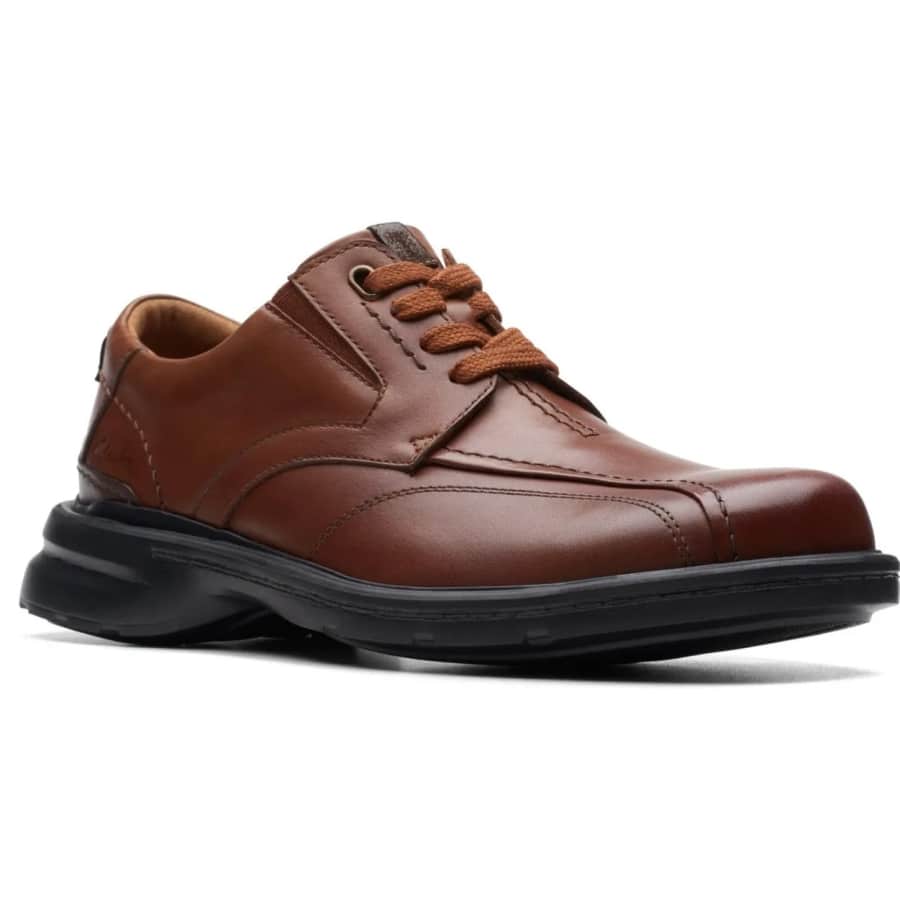 Clarks Outlet Men's Shoes Deals at eBay: Up to 60% off