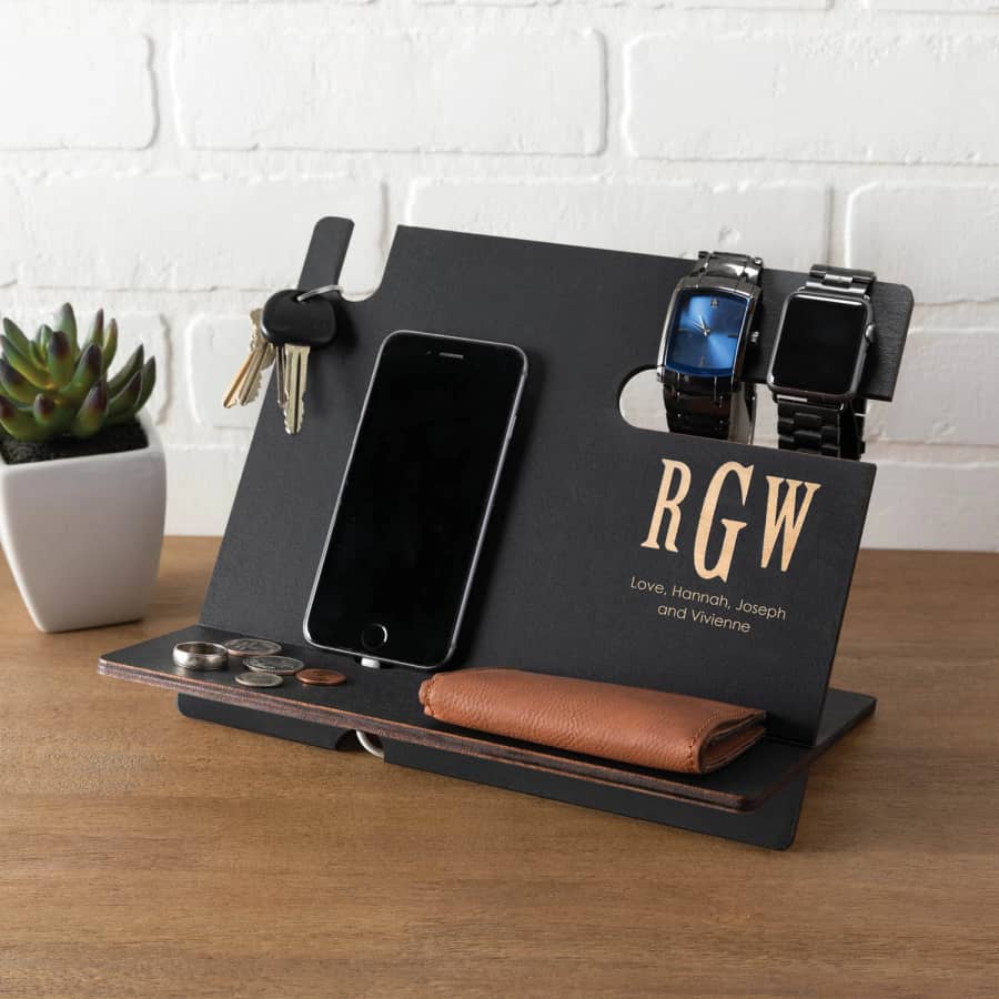 Personalized Planet Custom Engraved Phone Docking Station: $15 Personalized Planet Custom Engraved Phone Docking Station: $15