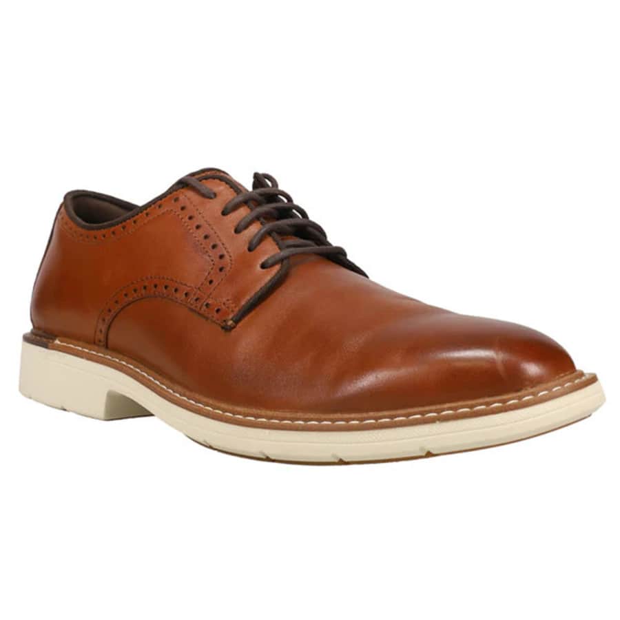 Men's Clearance Shoes Deals at Shoebacca: Up to 70% off