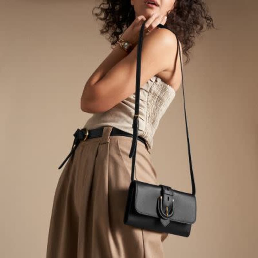 Fossil Women's Harwell Leather Crossbody Bag: $75