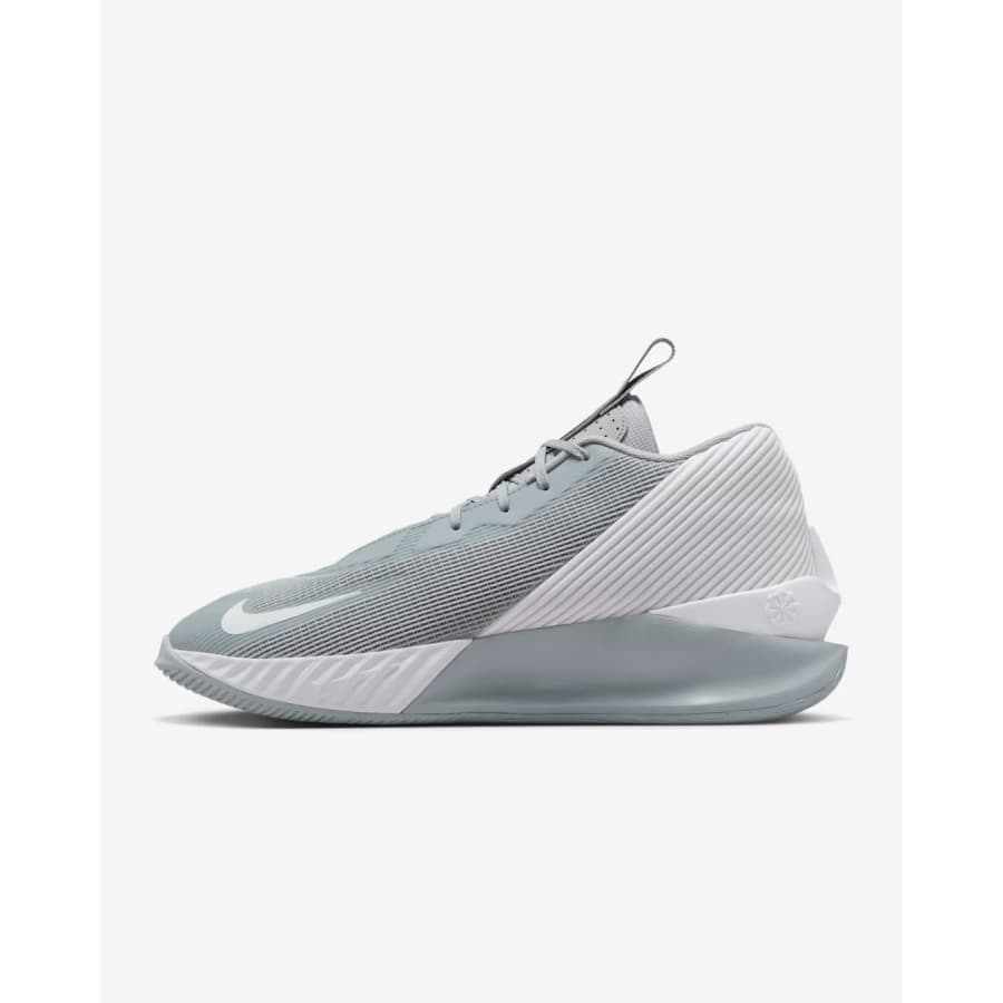Nike Men's G.T. Jump Academy Basketball Shoes: $37