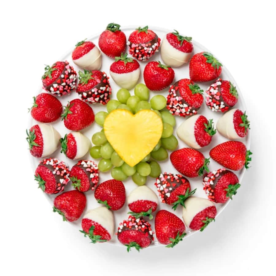 Edible Arrangements Valentine's Day Gifts: 30% off