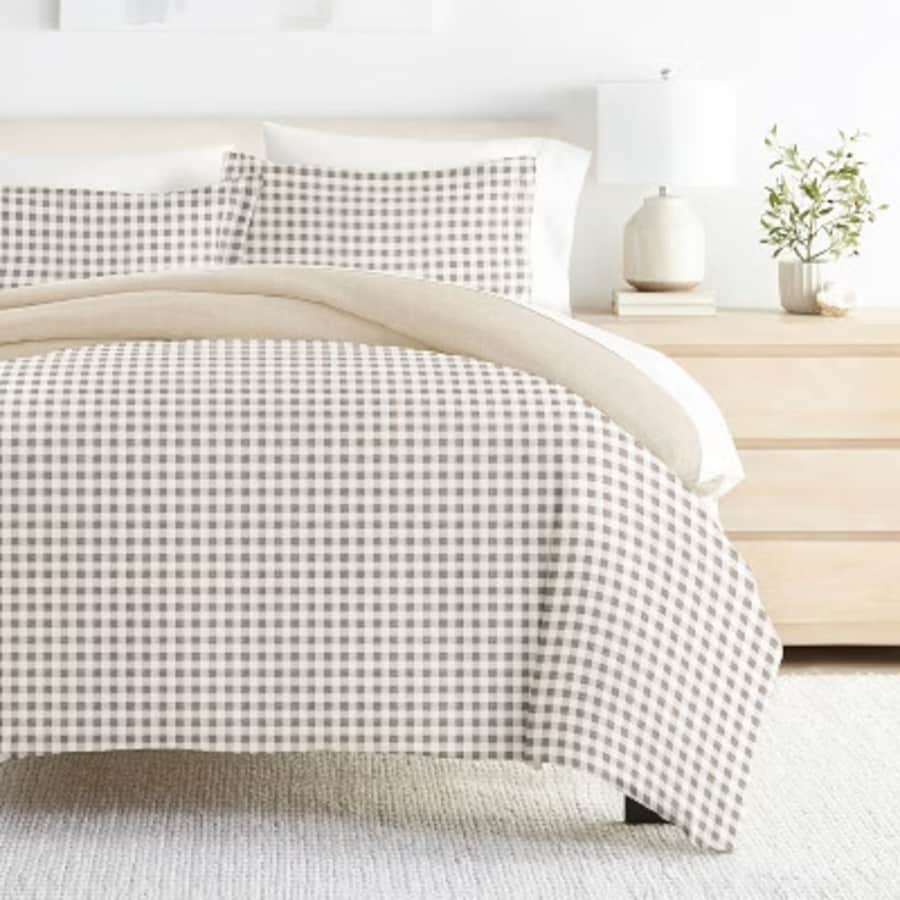 Bedding Deals at Target: Up to 75% off