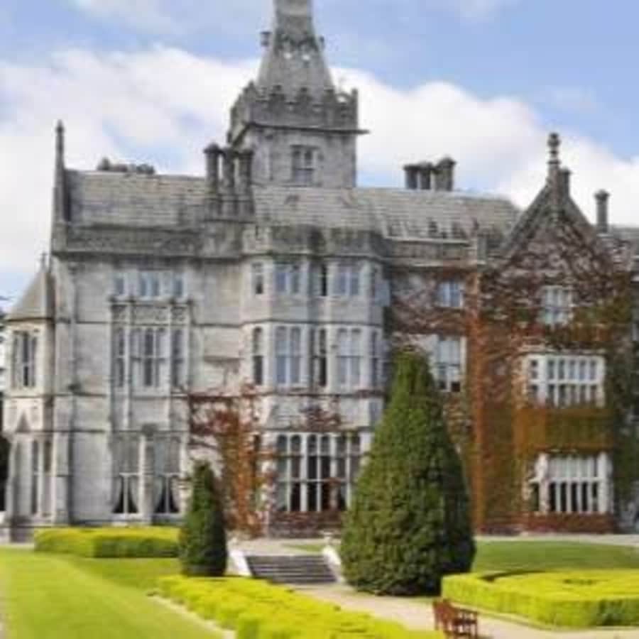 6-Night Ireland Flight, Hotel, and Car Rental Vacation: From $799 per person