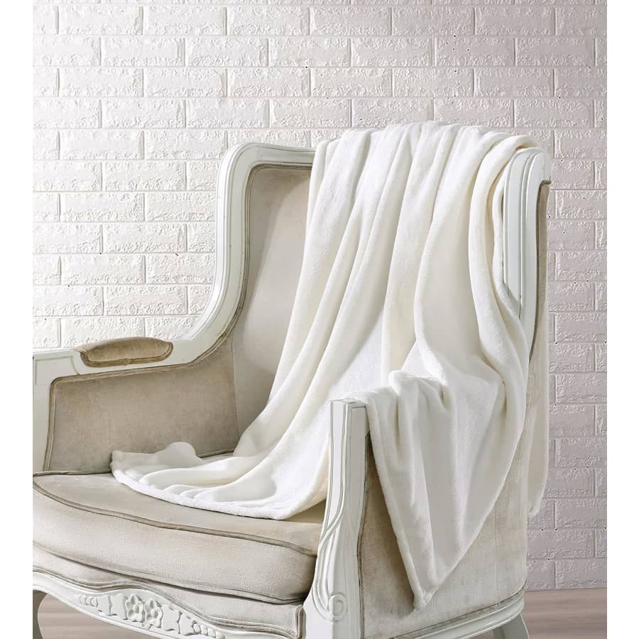 Shabby Chic 50" x 60" Throw Blanket: $6.61