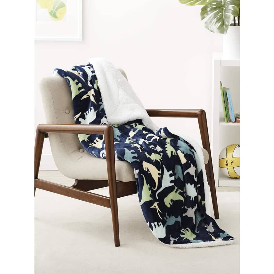 Amazon Basics 60x80" Ultra-Soft Micromink Sherpa Throw Blanket: $13 w/ Prime Amazon Basics 60x80" Ultra-Soft Micromink Sherpa Throw Blanket: $13 w/ Prime