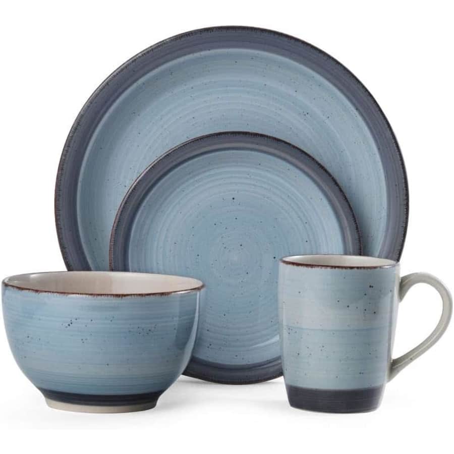 Pfaltzgraff Sadie 16-Piece Dinnerware Set: $35.53