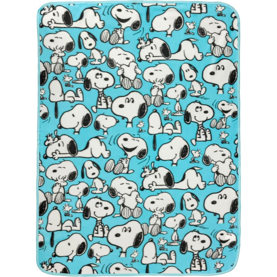 Silver Buffalo Peanuts Snoopy 45x60" Fleece Throw: $9.99 Silver Buffalo Peanuts Snoopy 45x60" Fleece Throw: $9.99