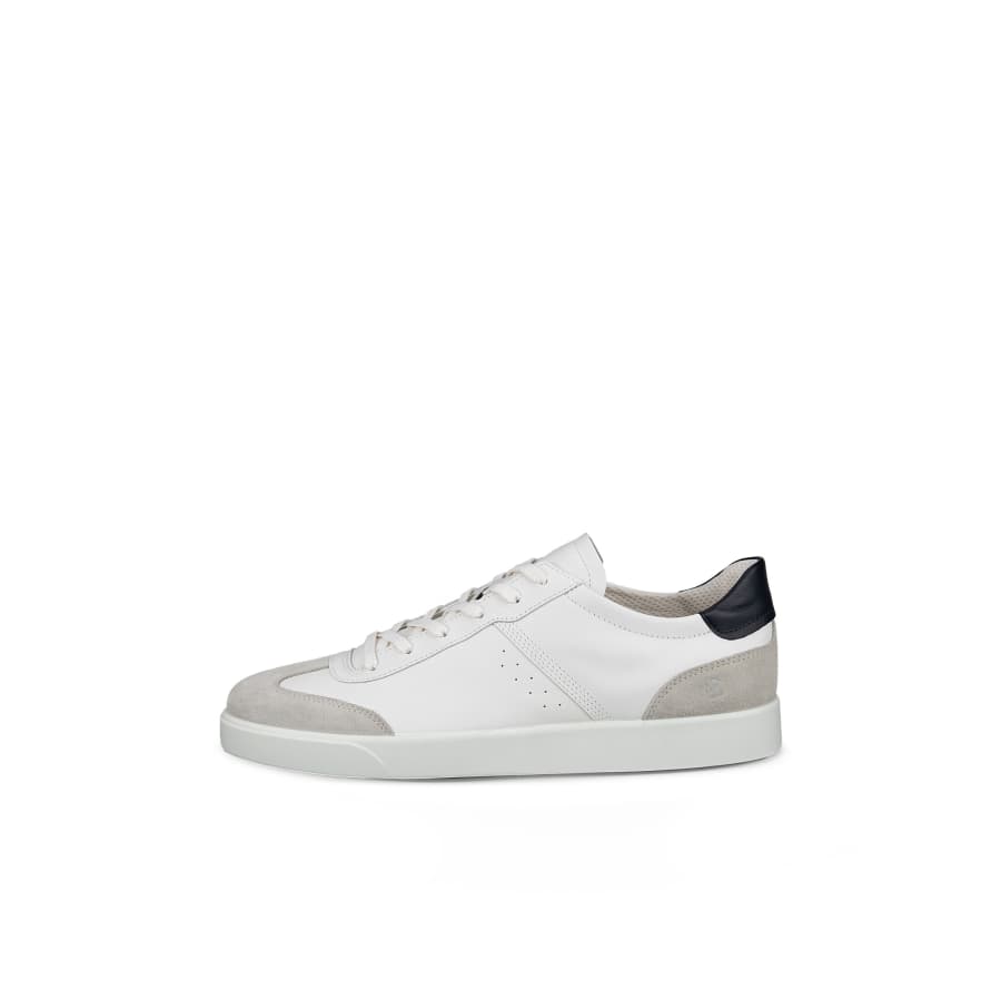 Ecco Men's Sneakers: Up to 46% off Ecco Men's Sneakers: Up to 46% off