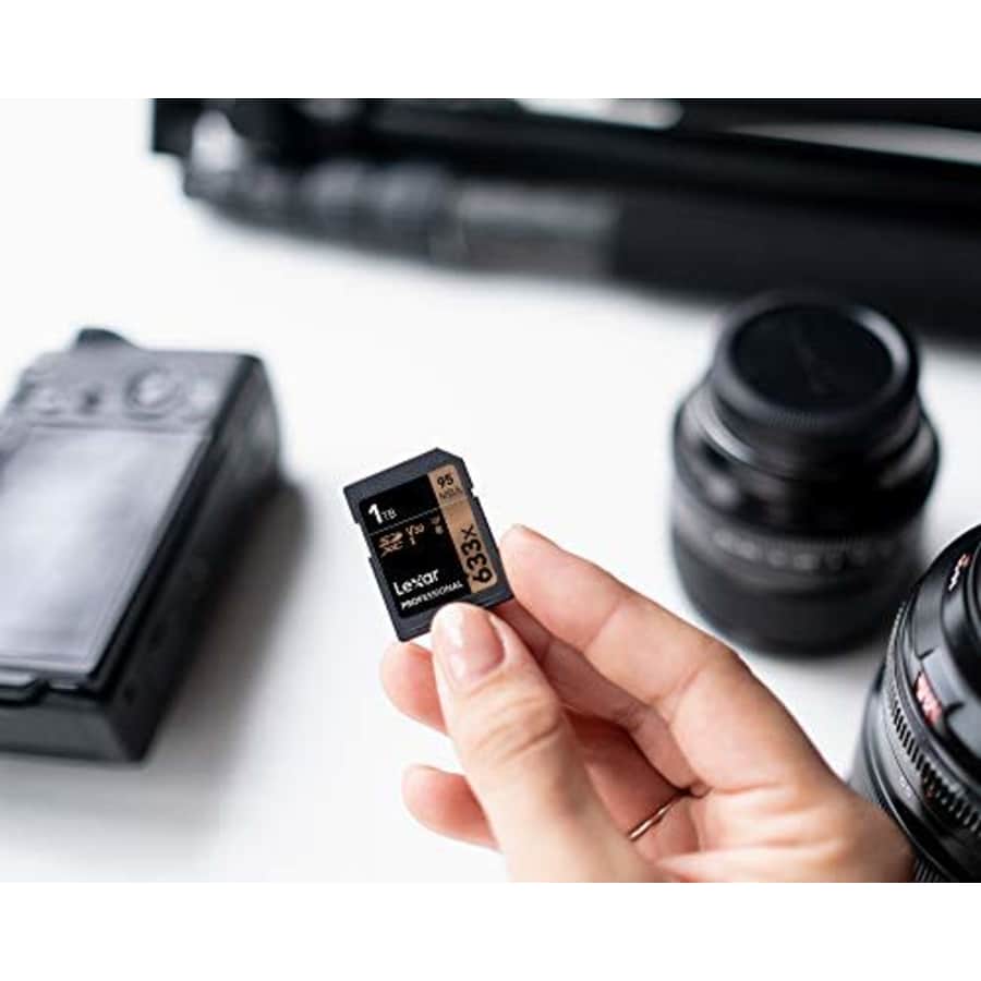 Lexar Professional 633x 32GB SDHC UHS-I Card (LSD32GCB1NL633) for $7