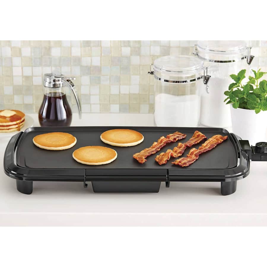 Mainstays Dishwasher-Safe 20" Griddle for $15 Mainstays Dishwasher-Safe 20" Griddle for $15