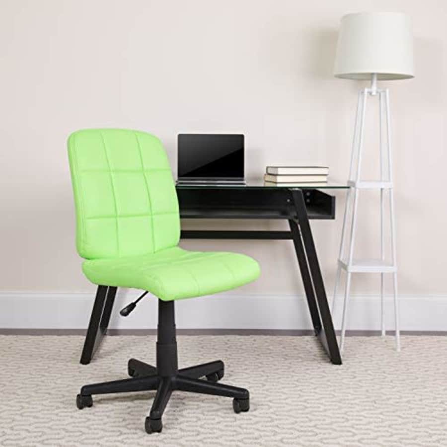 Flash Furniture Mid-Back Green Quilted Vinyl Swivel Task Office Chair for $109
