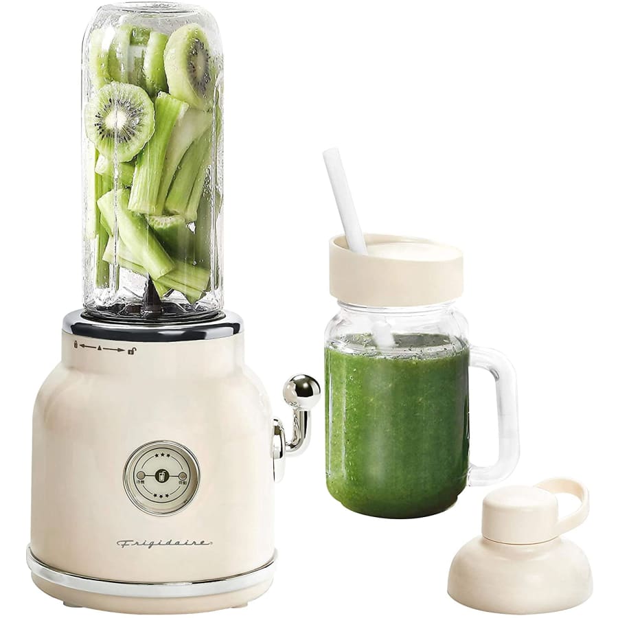 Frigidaire Retro Smoothie Maker Blender w/ Mason Jar for $39