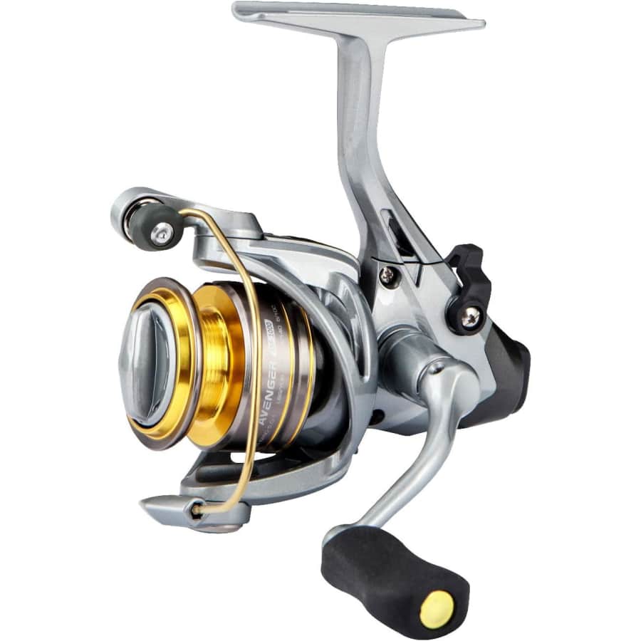 Okuma Avenger ABF Graphite Baitfeeder Saltwater Spinning Reel for $40