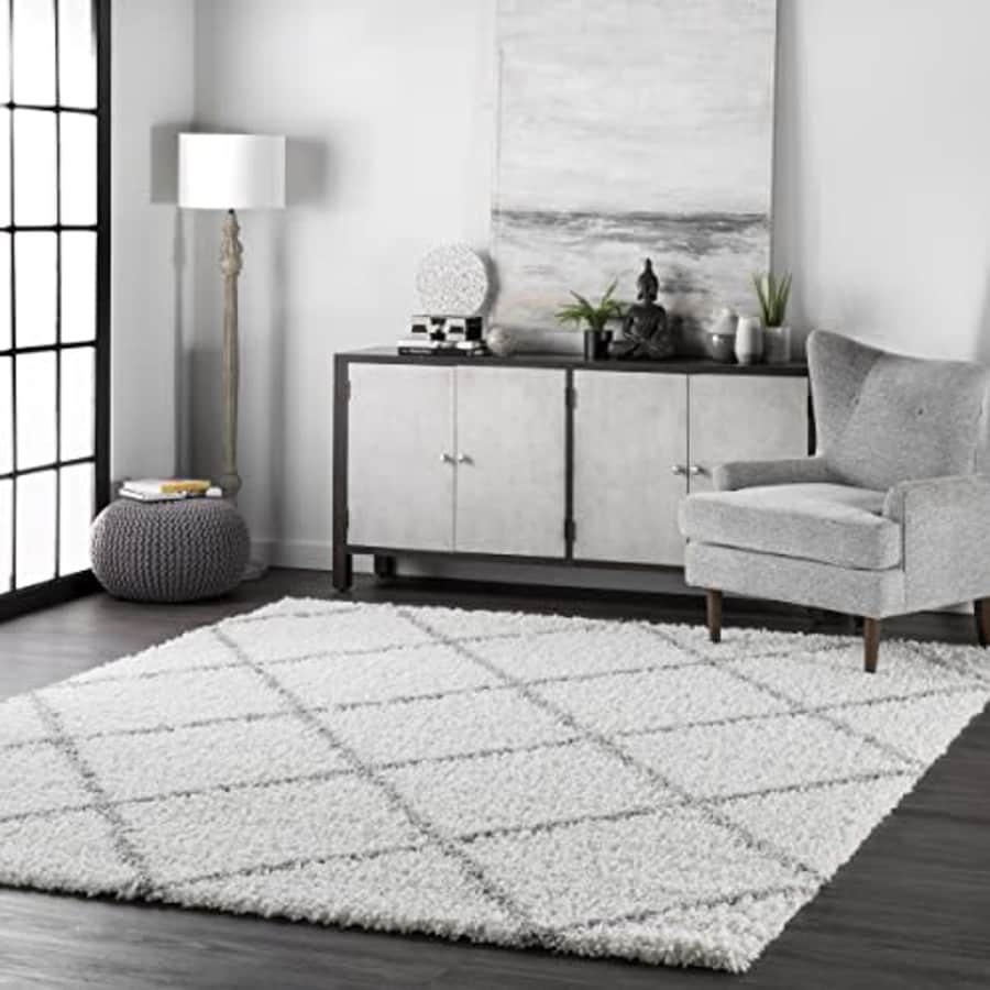 nuLOOM Tess Cozy Soft & Plush Modern Area Rug, 5' 3" x 7' 6", White for $82