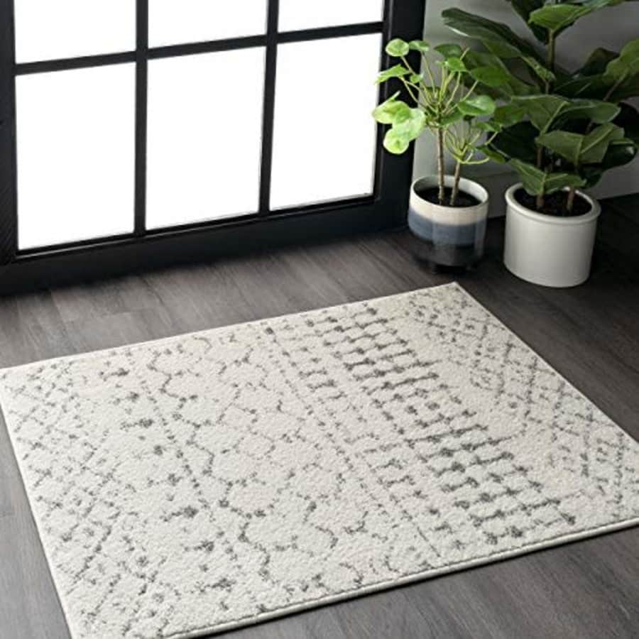 nuLOOM Moroccan Blythe Accent Rug, 2' x 3', Grey/Off-white for $25