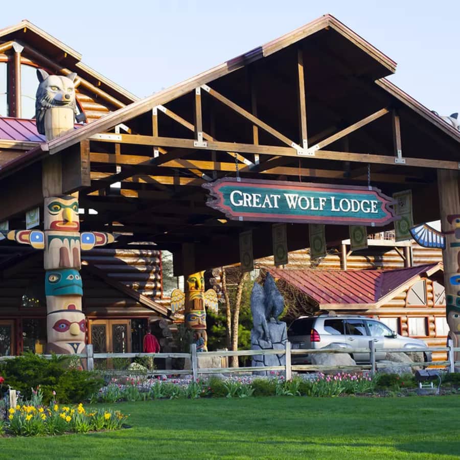 Great Wolf Lodge Deals at Groupon: From $93/night