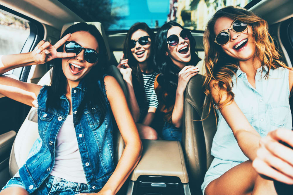 friends in car