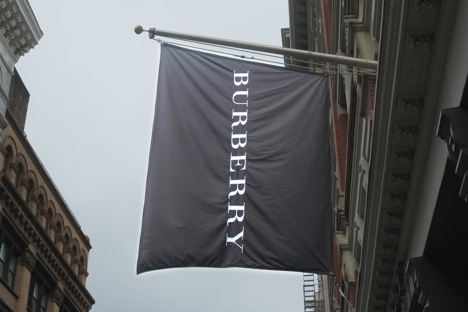 Burberry discount clearance