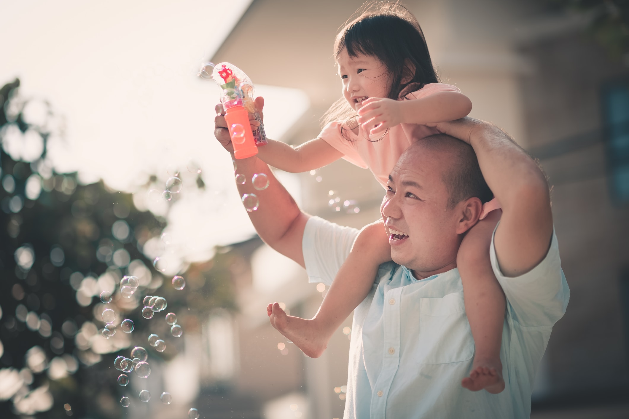 A%20Father%20and%20a%20Daughter%20Bonding%20Over%20Bubbles.jpg