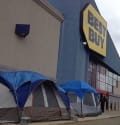 People Are Already Camping Out in Front of a Best Buy in Ohio