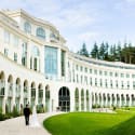 This Amazing 5-Star 'Garden of Ireland' Deal Has Dropped $678 in Price