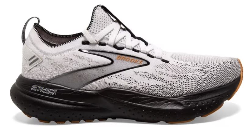 Brooks Past-Season Clearance at REI