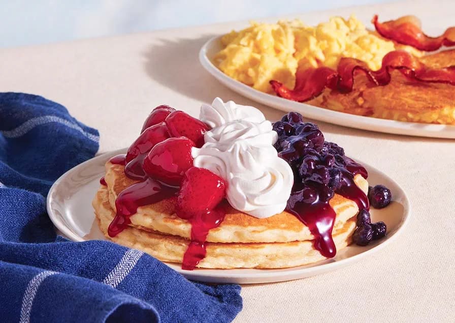ihop-veterans-day-offer-free-red-white-and-blueberry-combo