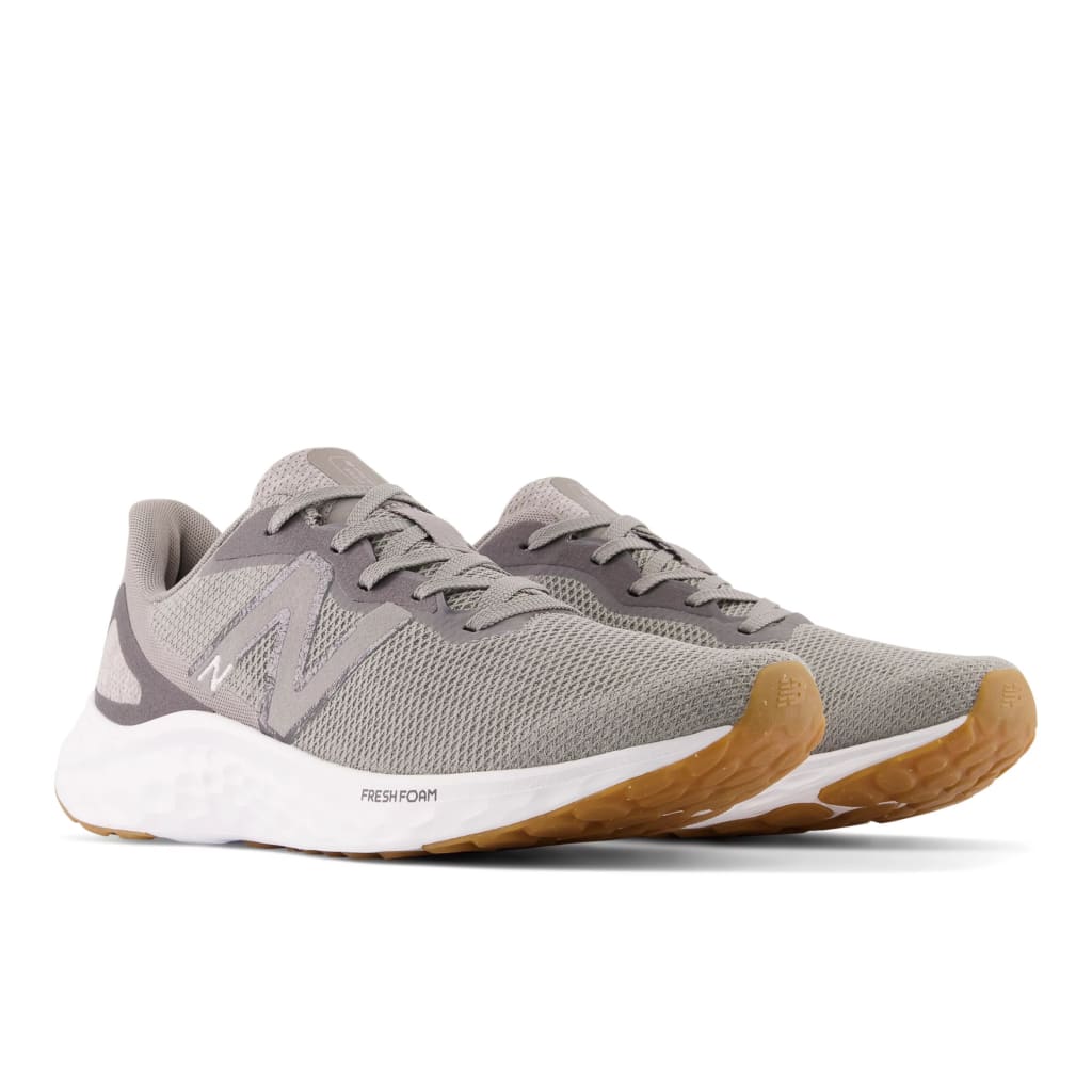 New Balance Member's Sale: Up to 30% off + free shipping
