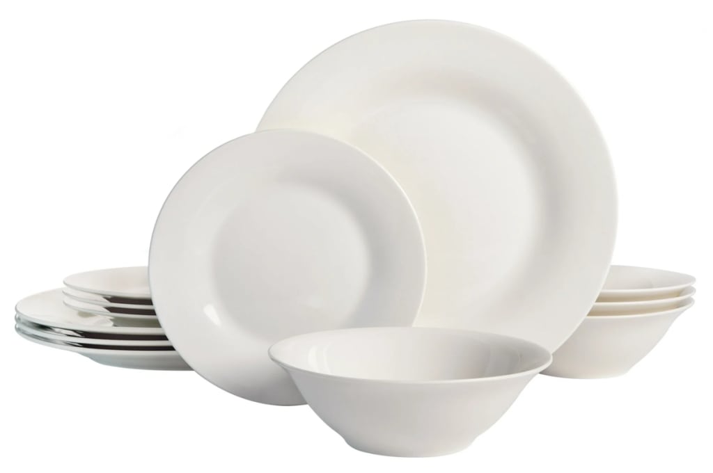 Gibson Home 12-Piece Dinnerware Set: $16 - 118504.12R